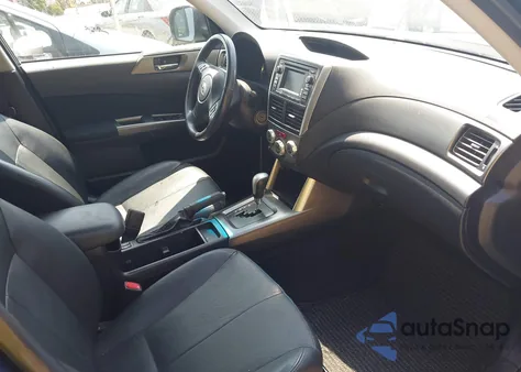 2011 Subaru Forester 2.5X Limited z USA, uszkodzony, nr VIN JF2SHAEC9BH745040